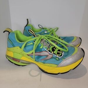 Newton Womens Size 9.5 Terra Momentus 02210 Trail Running Shoes Green Silver